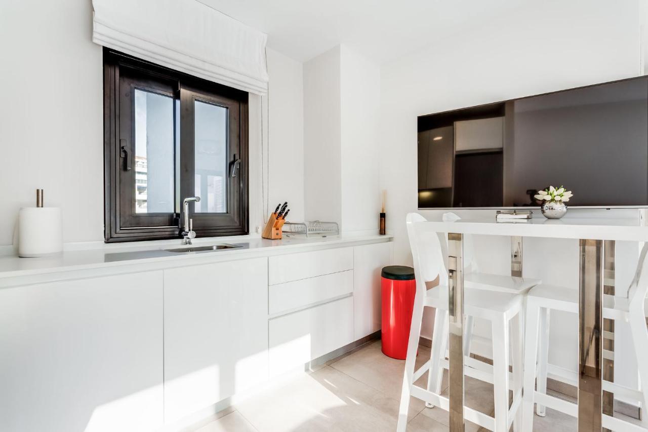 By Riva - Chic, Contemporary Studio In Puerto Banus Gardens Marbella Exterior photo