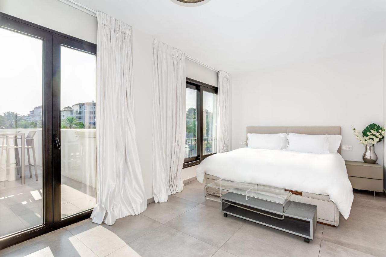 By Riva - Chic, Contemporary Studio In Puerto Banus Gardens Marbella Exterior photo